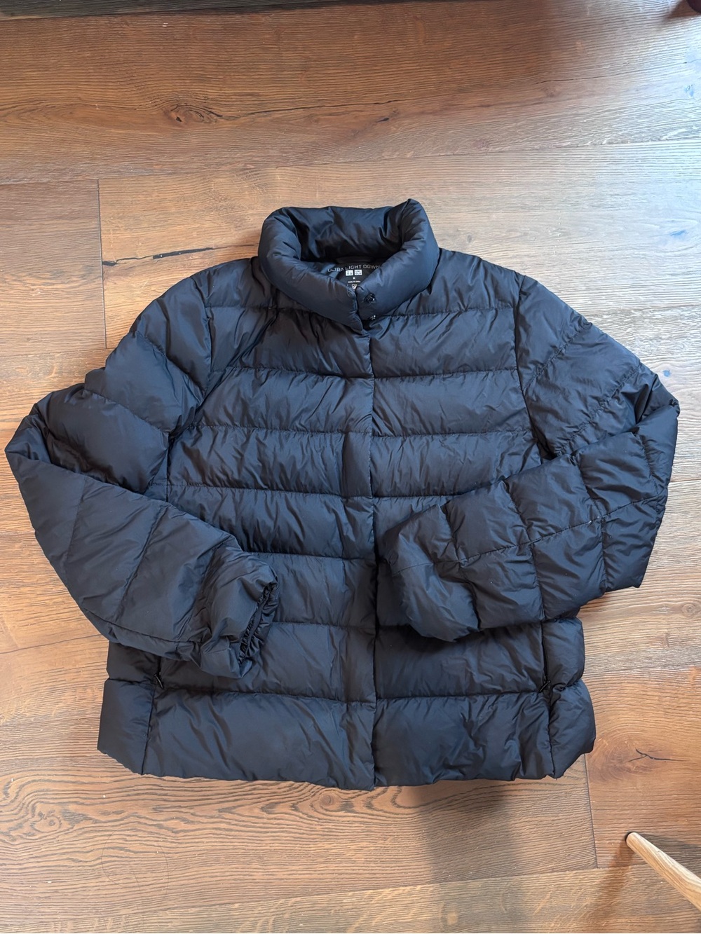 Uniqlo Black Puffer Jacket